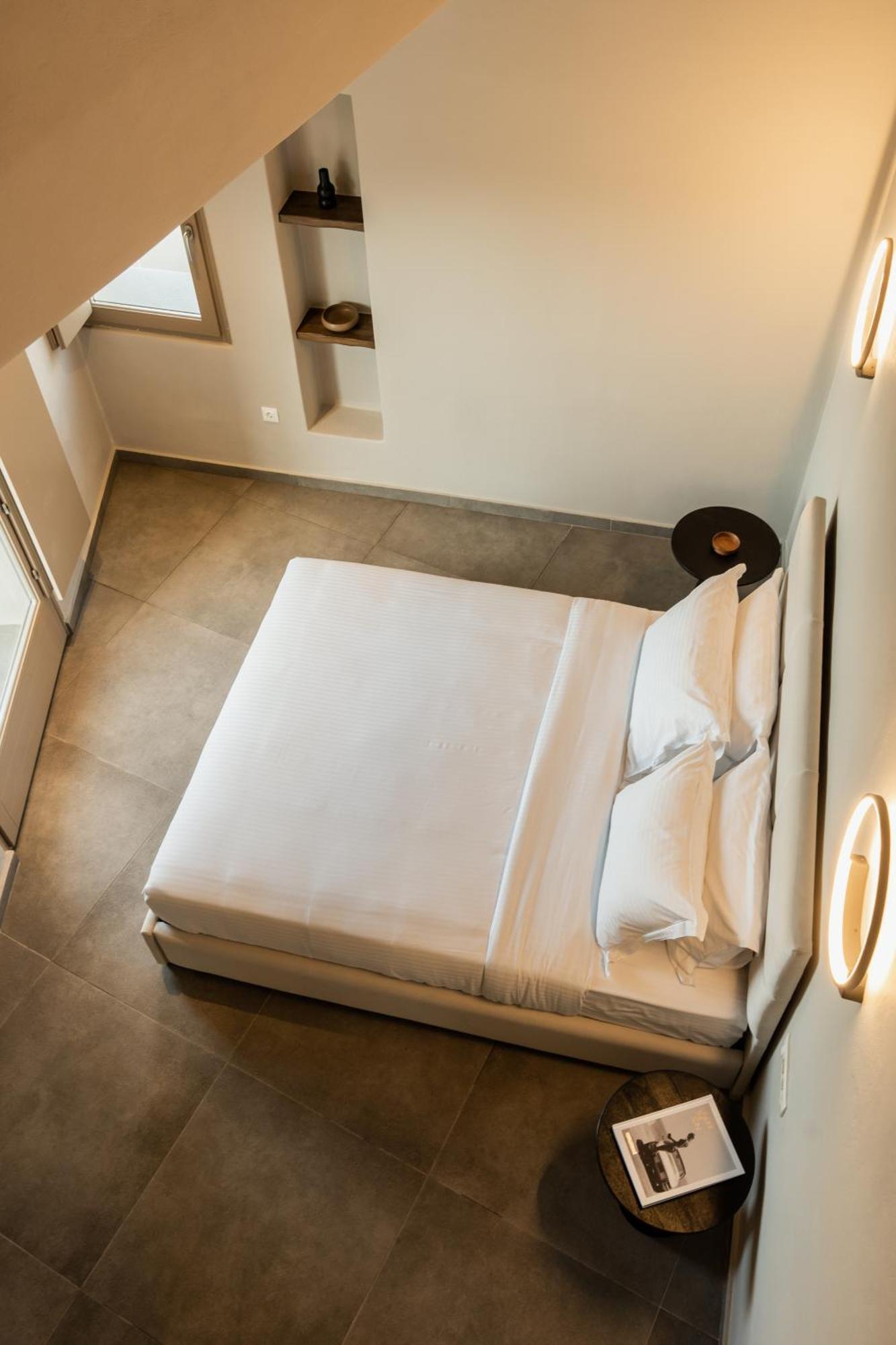 Black Diamond Suites (Adults Only) Akrotírion Екстериор снимка
