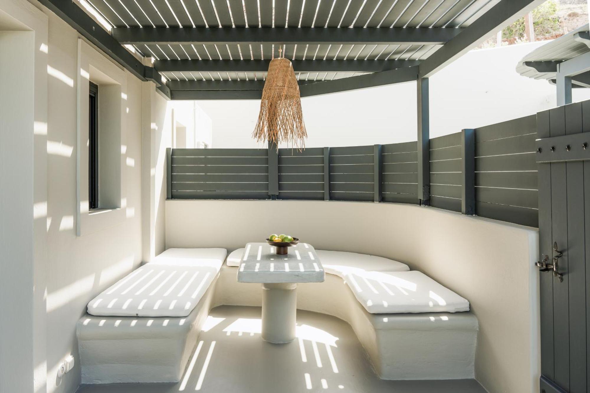 Black Diamond Suites (Adults Only) Akrotírion Екстериор снимка