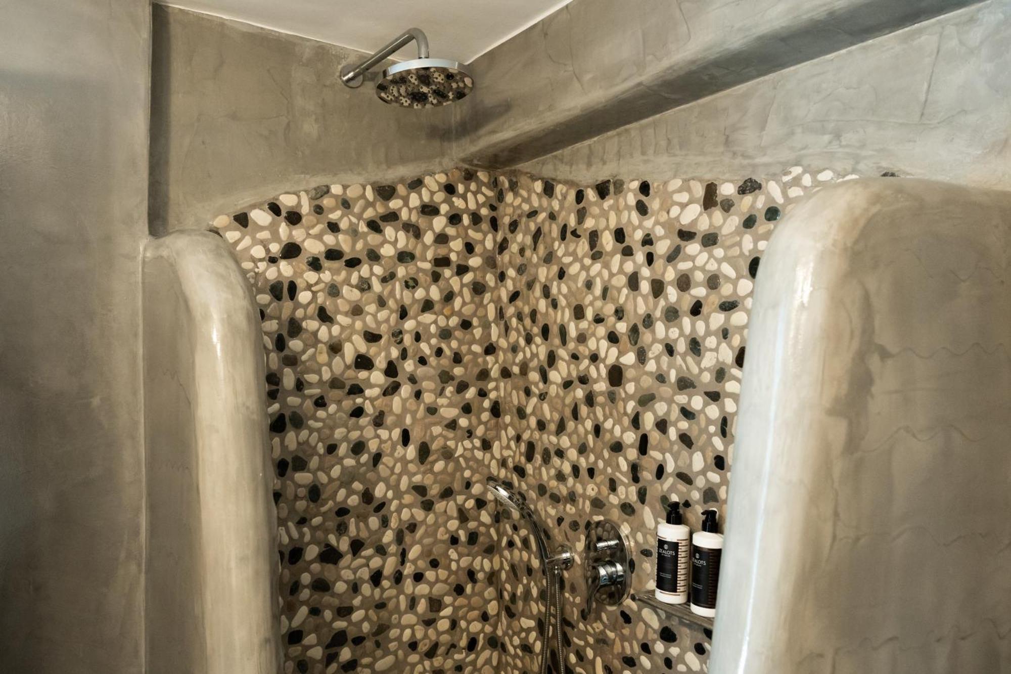 Black Diamond Suites (Adults Only) Akrotírion Екстериор снимка