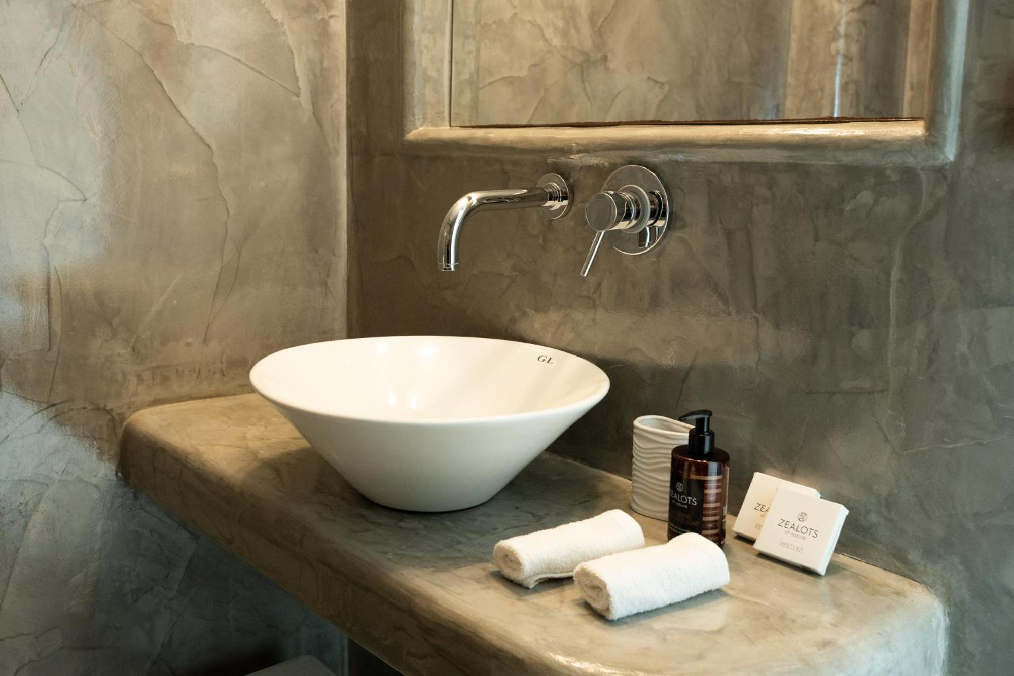 Black Diamond Suites (Adults Only) Akrotírion Екстериор снимка