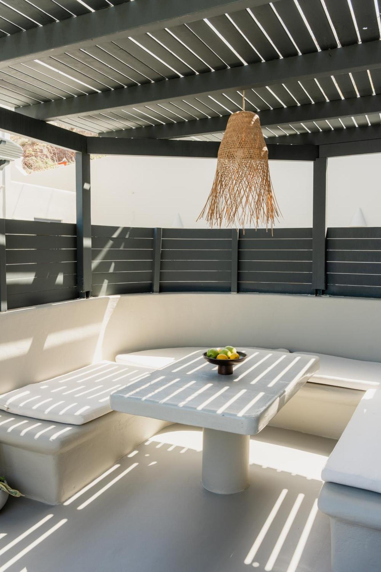 Black Diamond Suites (Adults Only) Akrotírion Екстериор снимка