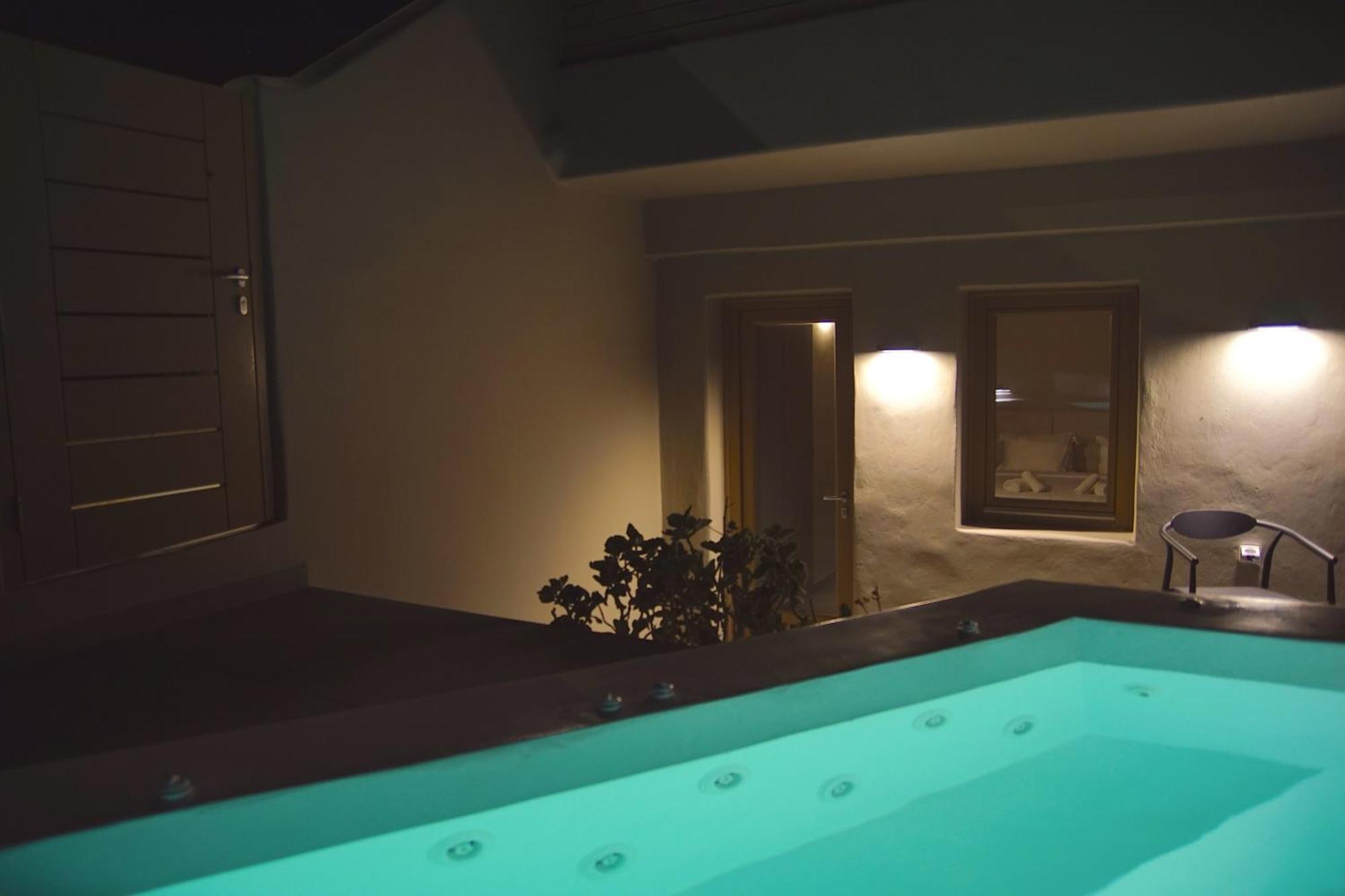 Black Diamond Suites (Adults Only) Akrotírion Екстериор снимка