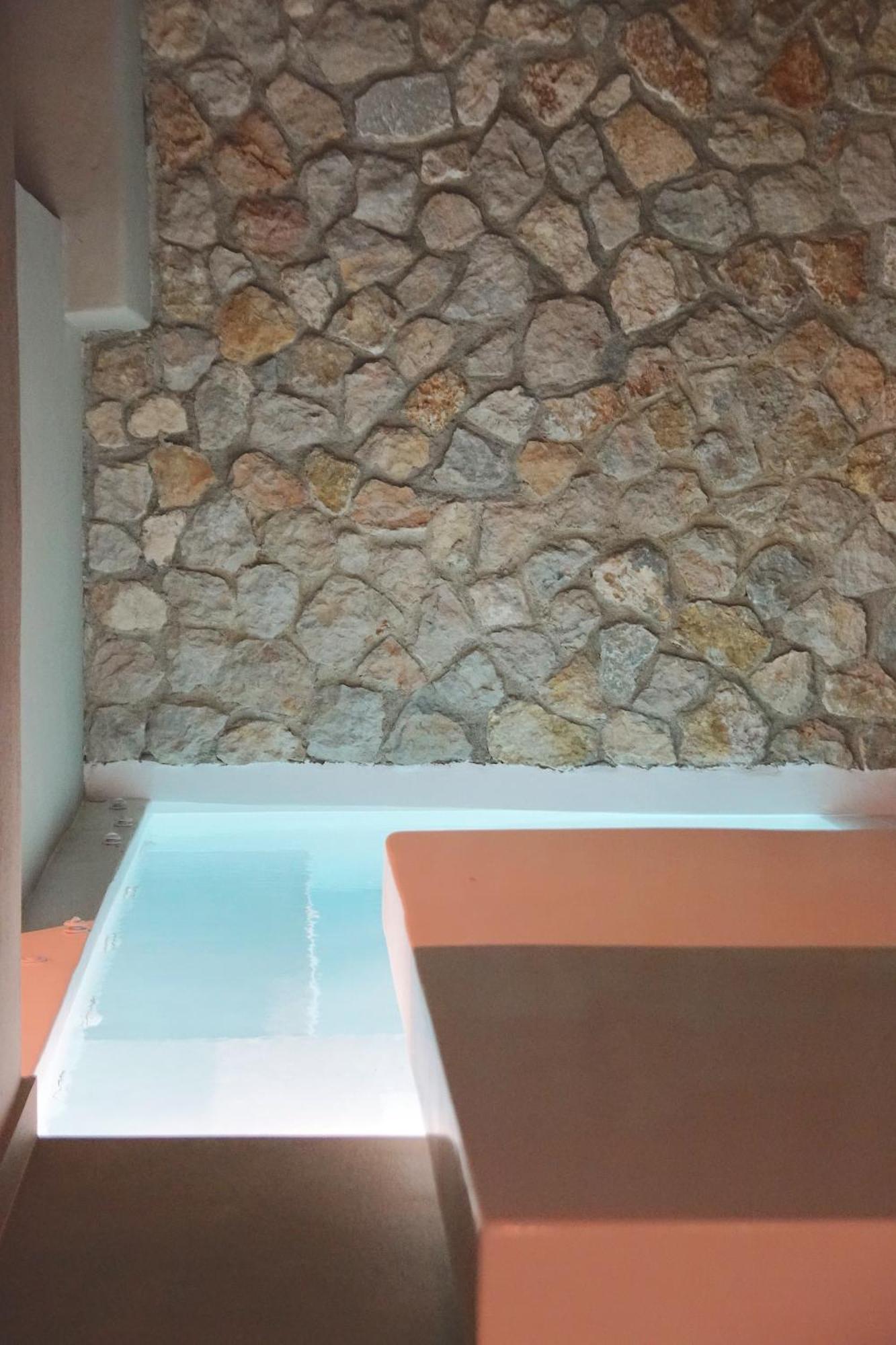 Black Diamond Suites (Adults Only) Akrotírion Екстериор снимка